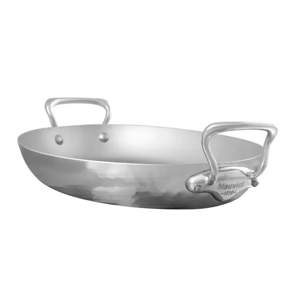 Hammered 5-Ply Oval Pan, Cast Stainless Steel Handles, 17.7-Inch
